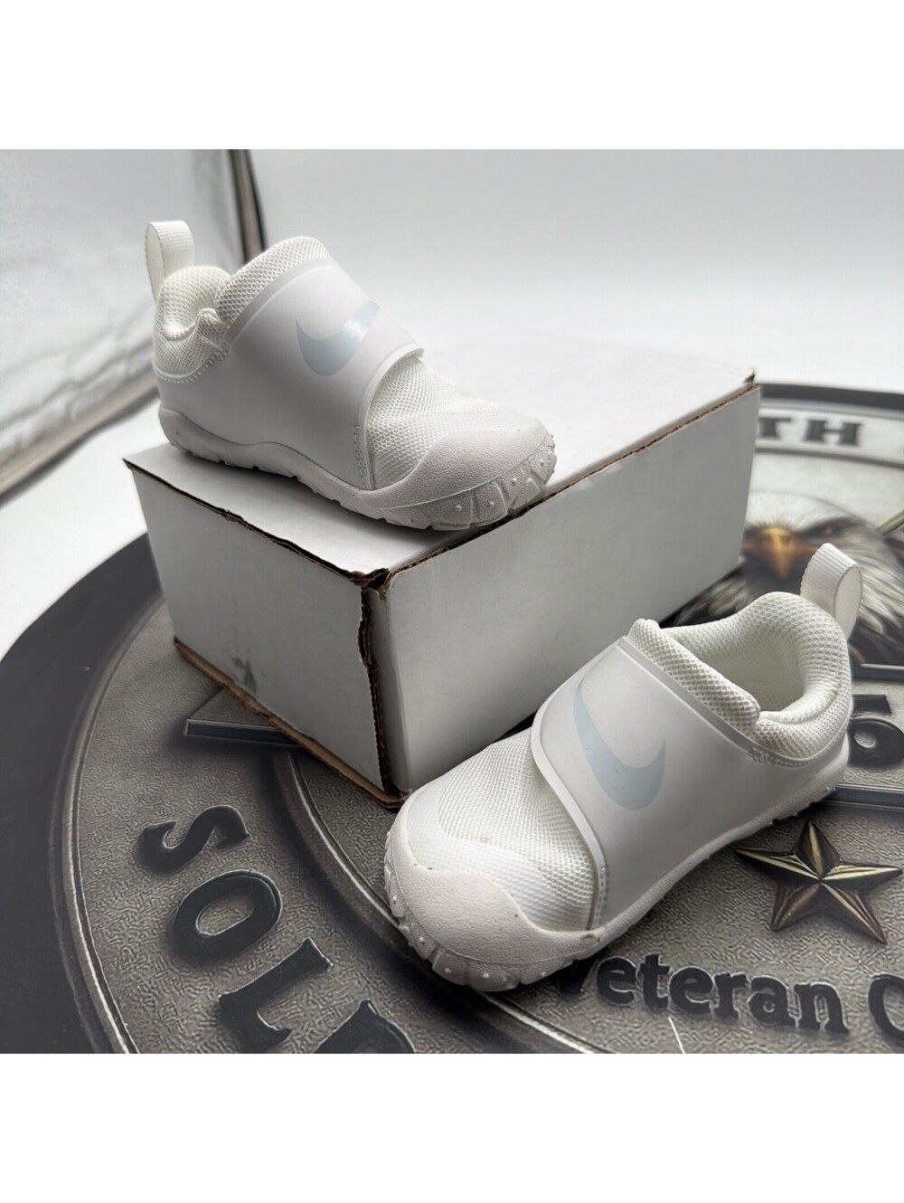 Nike Unisex Kids' Swoosh 1 Essential Shoes Size 5.5 No Box